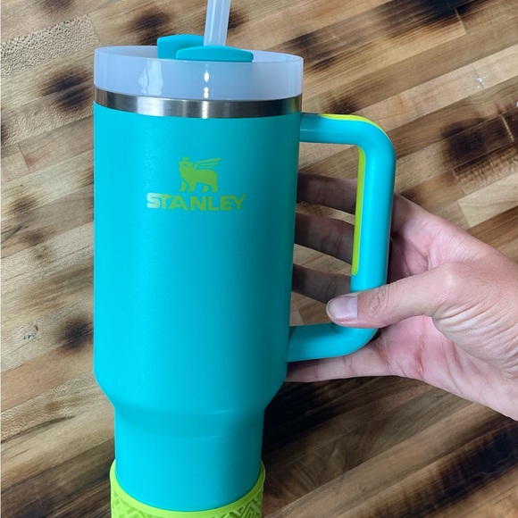 Stanley Heat Wave Quencher - Picture 2 of 3